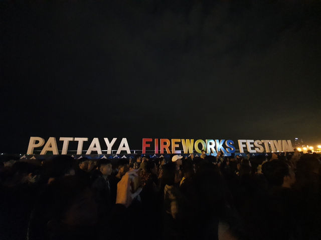 🎇🎆เทศกาลพลุนานาชาติพัทยา