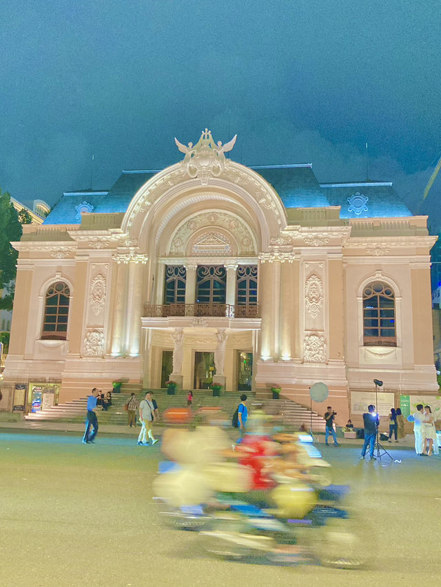 ヨーロッパにいるみたい✨ホーチミンの美しい建築【ベトナム旅】