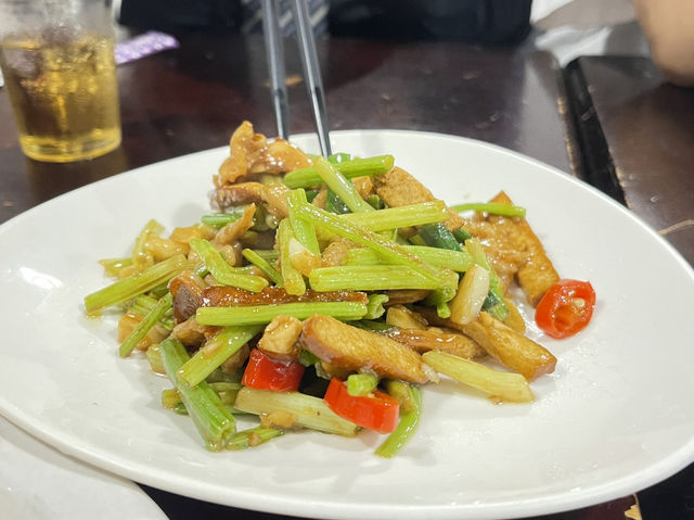 臺北松山 宵夜還是要來熱炒店 台北ㄐ廠海鮮熱炒