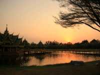 เที่ยวชมศาลาพระอรหันต์ เมืองโบราณ