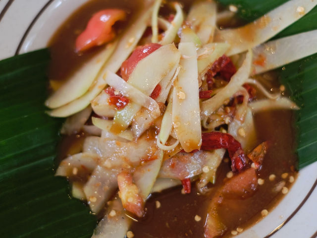 หอมโชย ร้านส้มตำอร่อยมาก