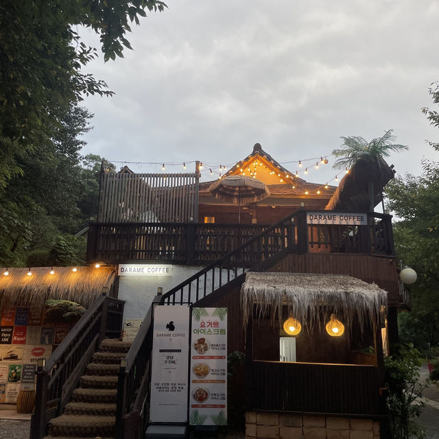 용인 다람이커피 치앙마이 감성 저수지 카페