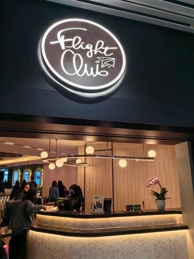 Healthy and Fresh Meals in Flight Club at KLIA1