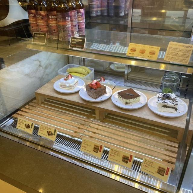 【韓国】韓国人が週に2階以上通っている定番のカフェ☕️