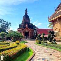 Wat Neramit Wipatsana 