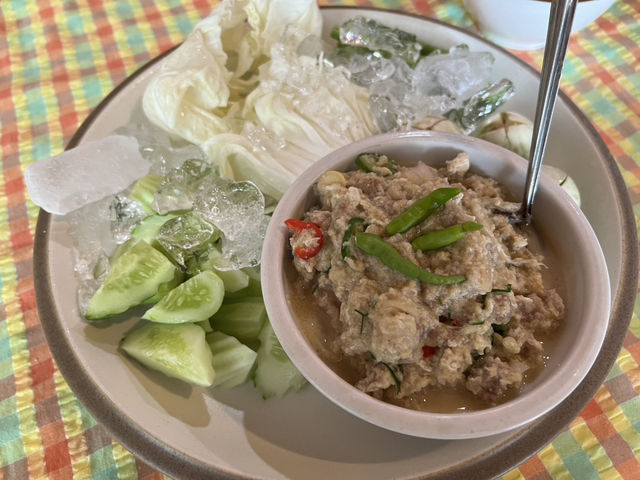 สวนอาหารเรือนบุหงา จ.สุพรรณบุรี