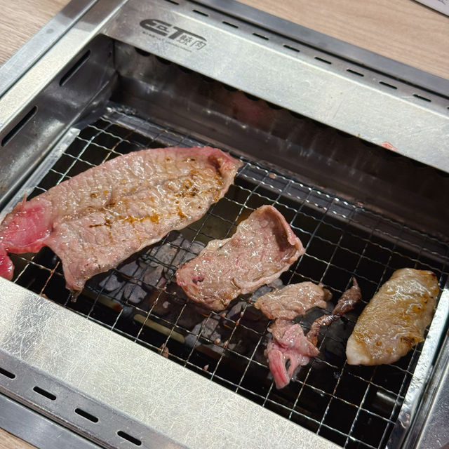 外星人主題👽路軌燒肉餐廳💕