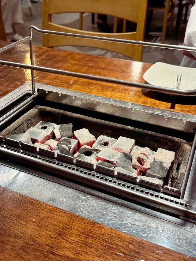 THE BEST LAMB SKEWERS IN SEOUL | MAEHWA LAMB HOUSE MYEONDONG