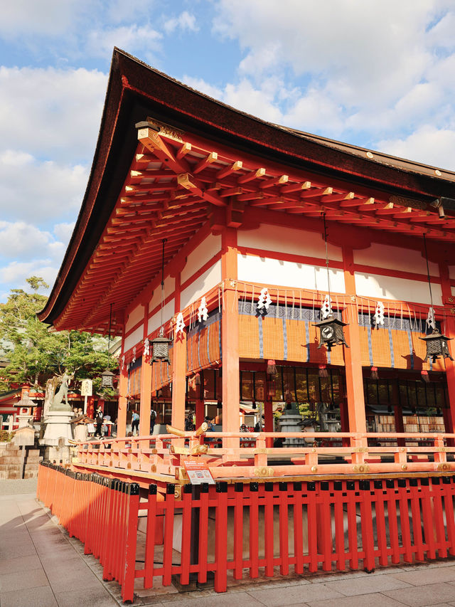 ✈️日本京都走進看不到盡頭的鳥居神社🤎