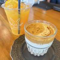 ร้านกาแฟ ริมน้ำ ธรรมชาติสุด