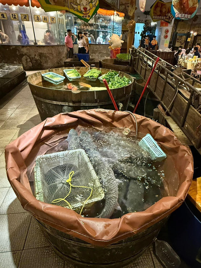 中山必到人氣餐廳👍🏻石岐佬🙆🏻‍♀️即揀海鮮🤭嘆盡地道小食