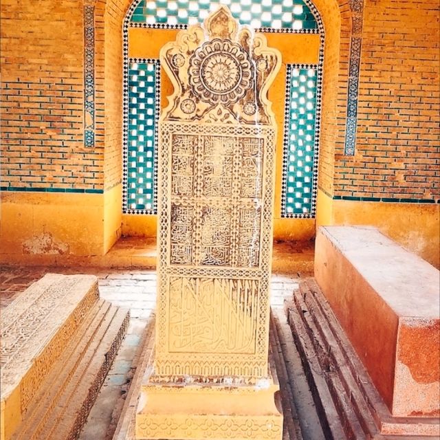 @ MAKLI NECROPOLIS.