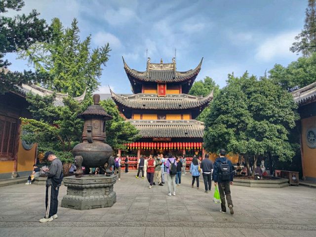 Peace of Mind at Longhua Temple