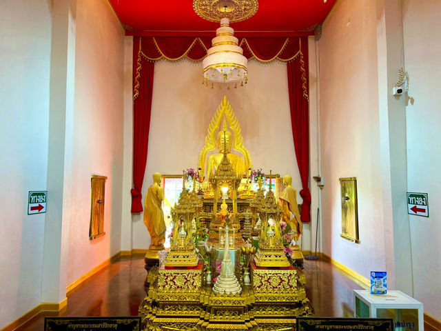 สักการะท้าวเวสสุวรรณที่วัดราษฎร์ศรัทธา(ท้ายดอน)