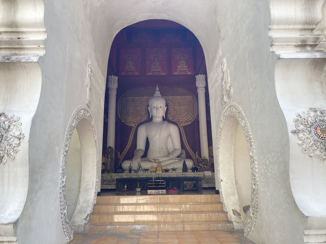 เที่ยวไหว้พระขอพร พักสงบใจ “วัดผาลาด” เชียงใหม่