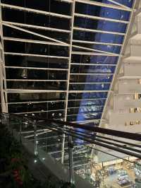 🇸🇬 Marina Bay Sands Hotel Lobby: A Masterpiece of Modern Design 