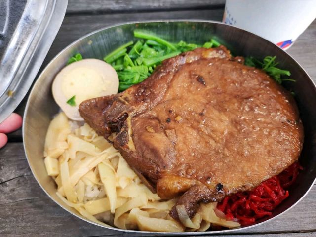 พามาทานต้นกำเนิด ตำนานข้าวกล่องรถไฟFenqihu
