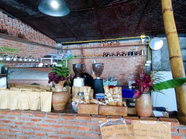 Phahee Valley Cafe & Homestay ผาฮี้ เชียงราย 
