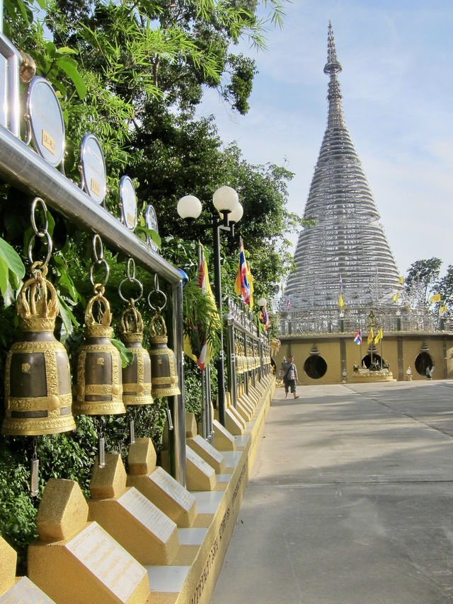 The Dazzling Stainless Steel Temple of Hat Yai: Phra Maha Chedi Tripob Trimongkol