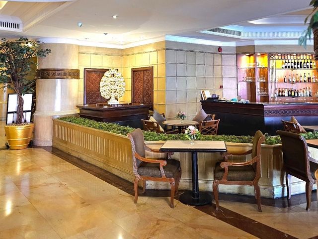 โรงแรมท็อปแลนด์ ที่พักใจกลางเมือง 🛌