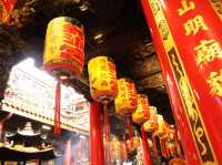 週末必朝聖！大甲鎮瀾宮香火鼎盛，千人齊聚祈求媽祖保佑