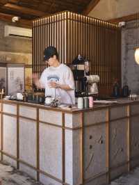Undiscovered old tea house in Seoul 