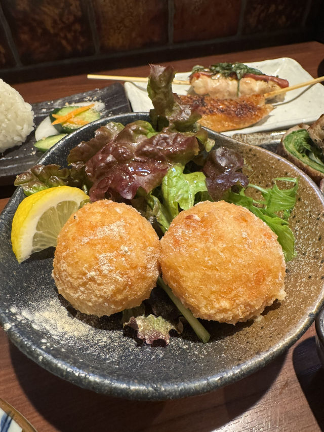 【北九州グルメ】炭火焼鳥の美味しさに定評がある人気焼き鳥屋✨️