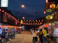 บรรยากาศยามค่ำคืนที่.. บ้านรักไทย