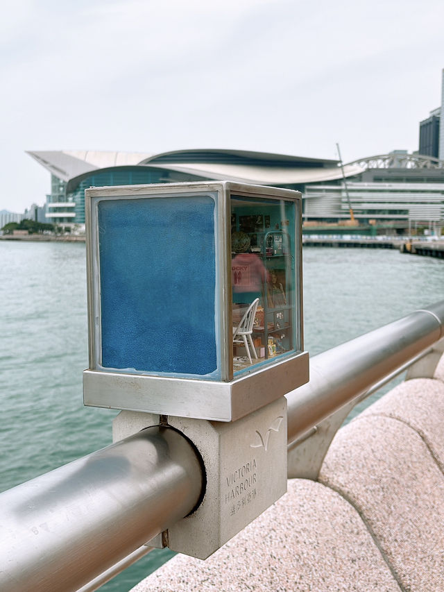 🎏維港附近發現🇭🇰有多個不明屋仔⁉️