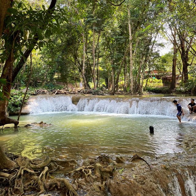 คลายร้อนที่น้ำตกเกริกกระเวีย 🦋💦