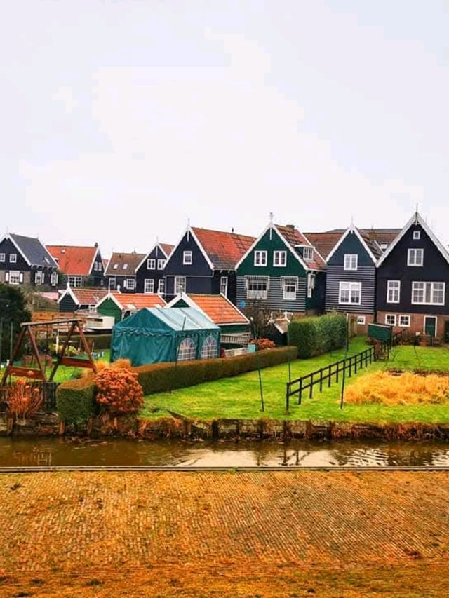 Marken's Timeless Charm: A Sustainable Stroll and Cheese Delight