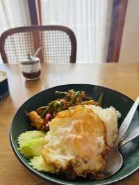 ครบจบในร้านเดียว @Ligor Cafe หน้าวัดมหาธาตุ นครศรี