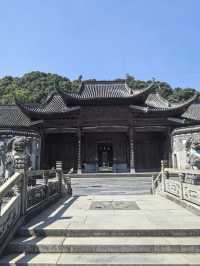 Autumn in Jiangwan: A Timeless Huizhou Masterpiece