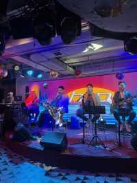 Live Band酒吧餐廳