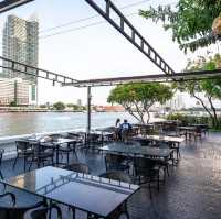 Away Bangkok Riverside Kene