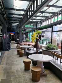 Chill Vibes & Burgers at High Line Rooftop Market!
