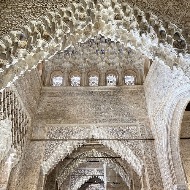 Granada ศิลปะแห่งอันดาลูเซีย สเปนตอนใต้