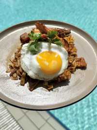 A Hidden Poolside Diner in Singapore You Didn’t Know Was Open to the Public