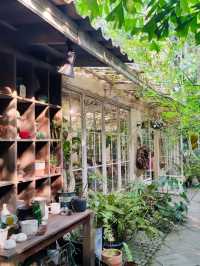 Little Tree Garden Caféลิตเติ้ลทรี คาเฟ่สามพราน