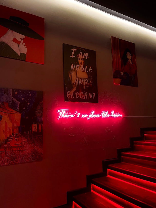 Raylist Rooftop & Bar ย่านสาทร กรุงเทพ