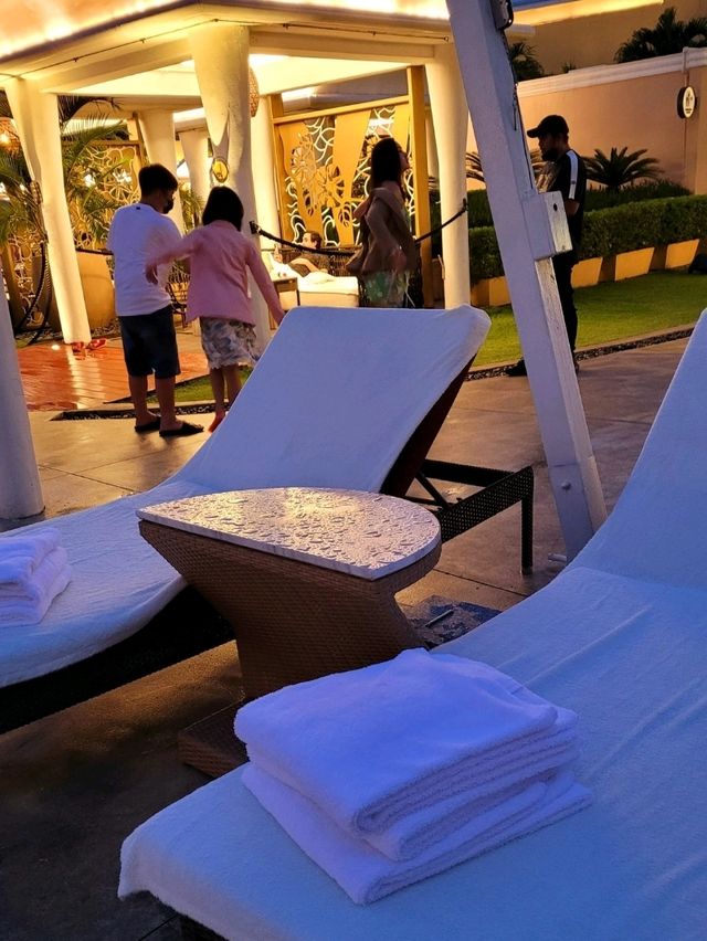 Get a lovely view of Manila Bay and get a feel for luxury from Okada Hotel