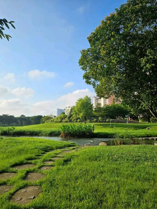 Bishan-Ang Mo Kio Park – One of Singapore’s Largest Urban Parks