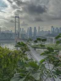 Urban Maze in the Mountains: Wandering through 山城巷