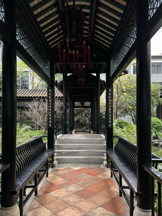 Guangzhou Citywalk | A Xiguan Dessert House Hidden in a Garden