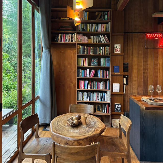 บ้านไม้ริมลำธารในแม่ริม เชียงใหม่ Secret Window Ch