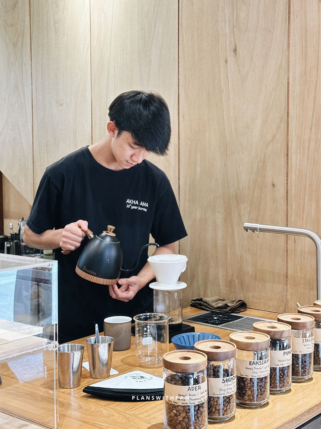 Akha Ama Coffee (The New Original) . 🤎✨
