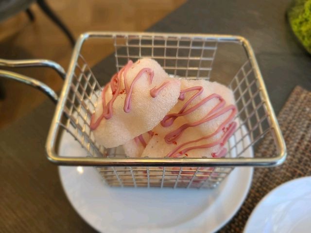 MEDI(メディー) cafe 딸기 초콜릿 애프터눈티