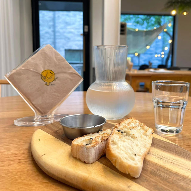 延南洞巷子裏的歐式餐廳 💕 小歐洲平價漂亮飯