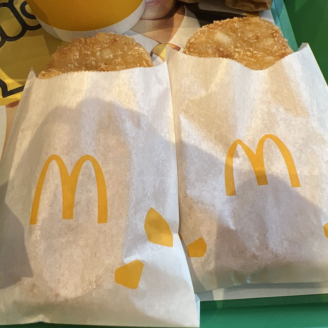 🥞 鬆餅堡初體驗｜沖繩那霸小祿麥當勞早晨觀察記