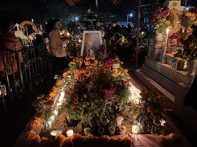 【死者の日 in オアハカ｜亡き人も共に祝う、鮮やかで温かな祈りの祭典】